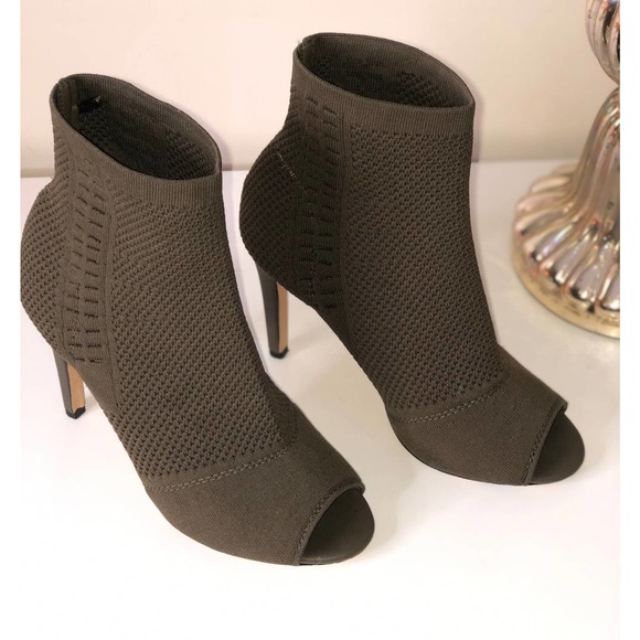 Express Open Toe Olive Green Sock Ankle Bootie Heels Size- 7 - Picture 9 of 9